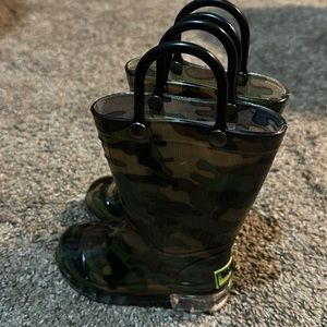 Western Chief Camo Boot. Size 5. Brand New